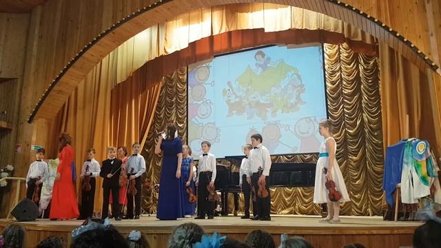 29.10.18 к первоклассникам пришла Белоснежка из сказки! Волшебное посвящение первоклассников! смотреть онлайн