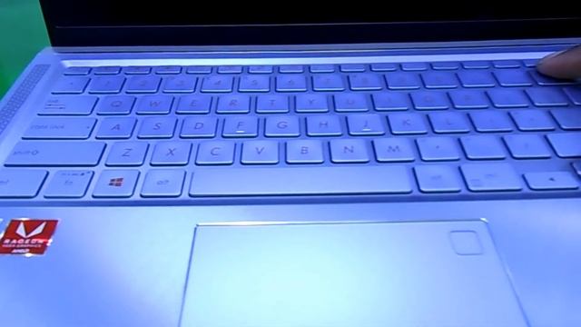 Review Asus Zenbook UM431DA Ryzen 5-3500 смотреть онлайн
