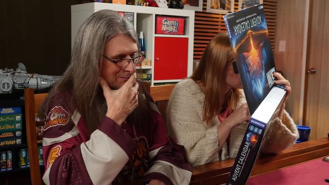 GameNight! 24 Days of Christmas - Exit: The Game Advent Calendar The Hunt for the Golden Book Day 1 смотреть онлайн