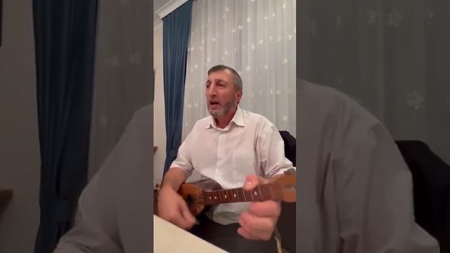 Джамалай илли #новый #джамлай #илли #тяркйист #нохчийнчоь #поэт #композитор #дечигпондар #балалайка смотреть онлайн