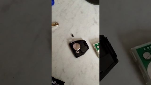 Как поменять батарейку в ключе от машины бренда KIA Seed 2008 года выпуска смотреть онлайн