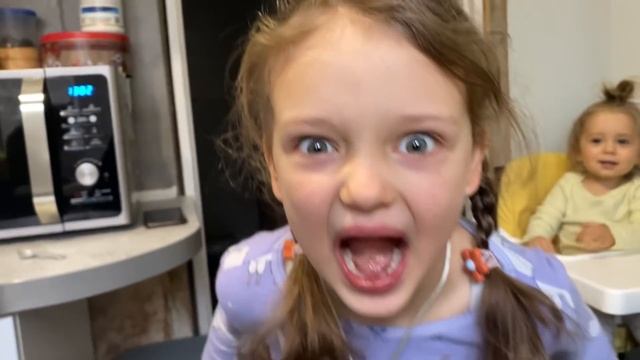 Сколько всего случилось?У Евы выпал зуб❤️С мамой делаем распаковку?Что она приметила?Лайфхак? смотреть онлайн