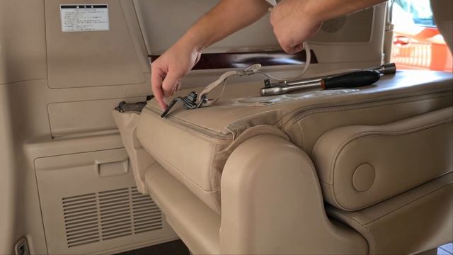 How To - Install and Align Alphard/Vellfire 3rd row seats смотреть онлайн