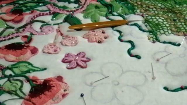 Ирландское кружево. Вяжу сеточку. Как я начала вязать ИК. смотреть онлайн