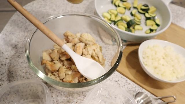 WEEKLY WW MEAL PREP FOR WEIGHT LOSS!! BACON CHEESE ENGLISH MUFFIN, SAUSAGE BEAN SOUP, AND MORE!! смотреть онлайн