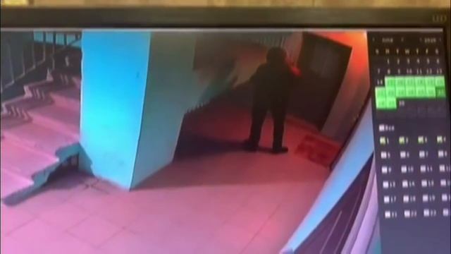 Домушники ставят метки на квартиры в Лозовой смотреть онлайн