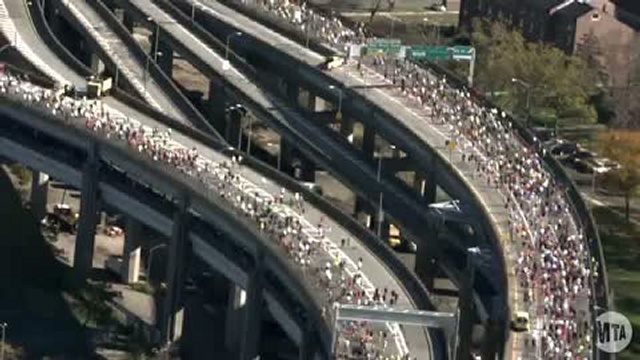 Le marathon de New York en time lapse смотреть онлайн