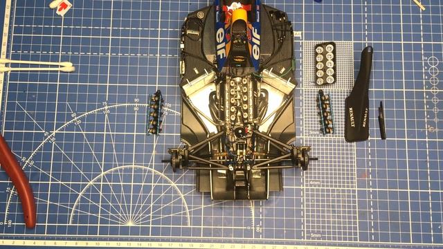 Williams FW14B 1/12 сборка часть 15 смотреть онлайн