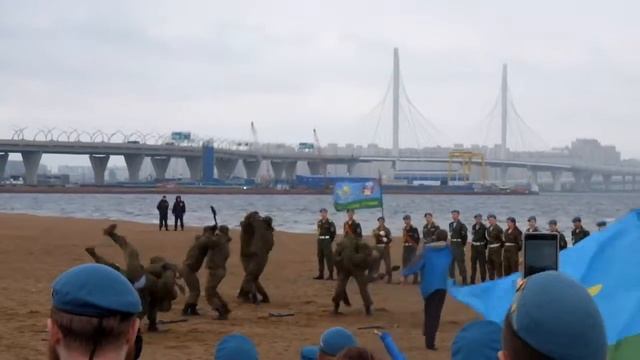 Вертолёт и рукопашный бой смотреть онлайн