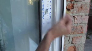 Как снять присохший  скотч с окна