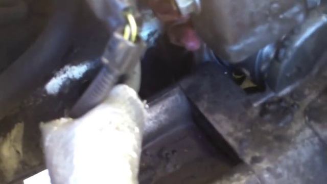 EASY drive belt tensioner Replacement Ford Focus √ Fix it Angel смотреть онлайн