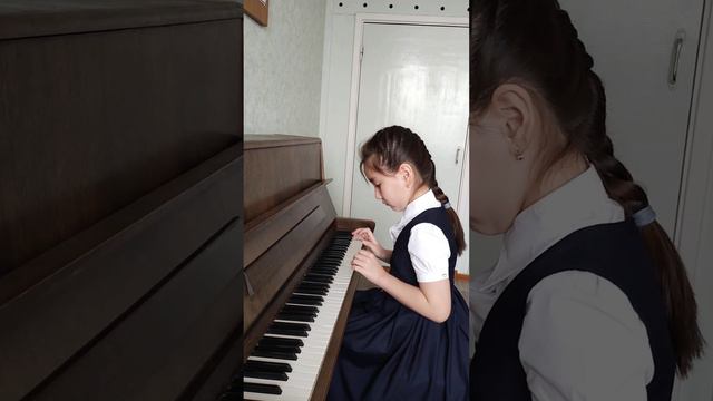 Мамырбаева Мариям Б. Берлин "Обезьянки на дереве" , Б. Ерзакович "Жайлауда" смотреть онлайн