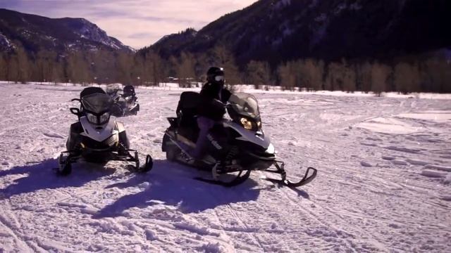 Starting the Snowmobile. Git er done! смотреть онлайн