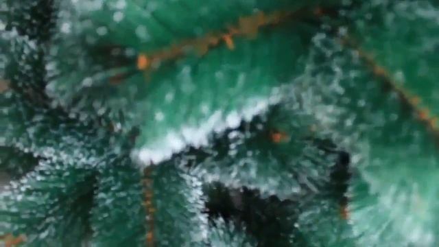 Искусственная елка Сосна пушистая с инеем на иголках смотреть онлайн