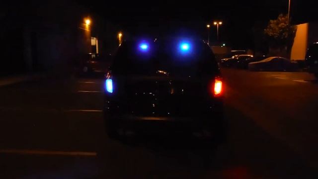 Black Ford Police Interceptor Utility At Night смотреть онлайн