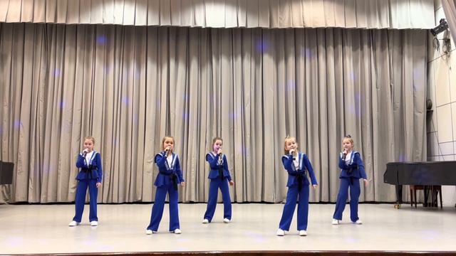 945 Ансамбль «Незабудка», г Химки Дельфины М Минков О Анофриев смотреть онлайн