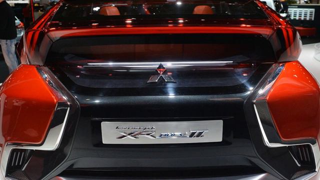 Mitsubishi XR PHEV II Concept - 2015 Geneva Motor Show смотреть онлайн