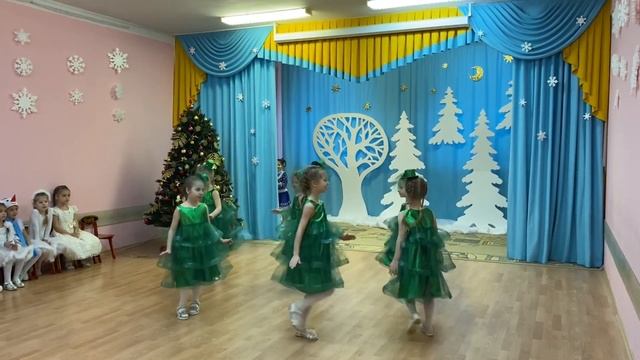 Танец ёлочек в детском саду смотреть онлайн