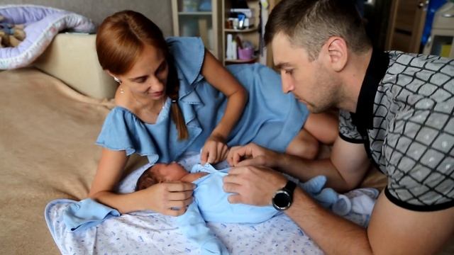 Красивая и нежная выписка из роддома! История вашей семьи! смотреть онлайн