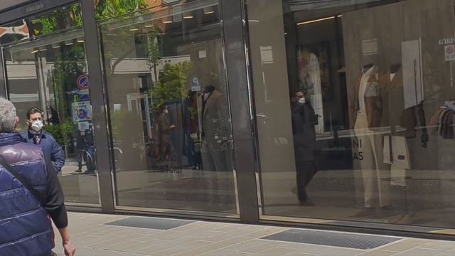 Италия Падуя мой сегодняшний look.платья Max Mara смотреть онлайн
