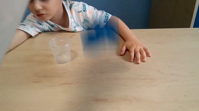 VLOG! Артём распаковывает настольный футбол. Играет лизунами (СЛАЙМАМИ). Пробует ананас смотреть онлайн