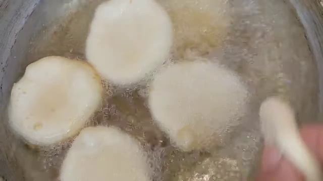 Айранға иленген 10 минутта дайын болатын бауырсақ. Баурсаки на кефире за 10 минут. #рецепт #вкусно