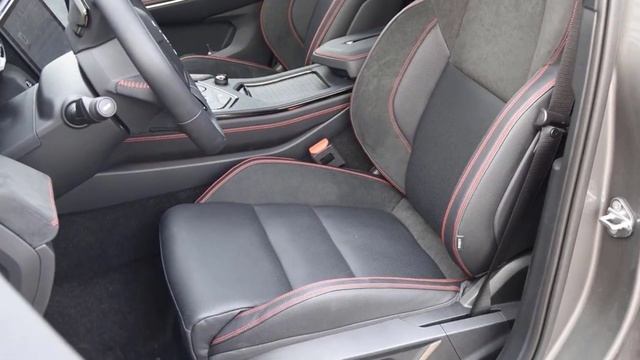 LYNK & CO 05: CHINA'S BEST LOOKING SUV | Linc & Co смотреть онлайн