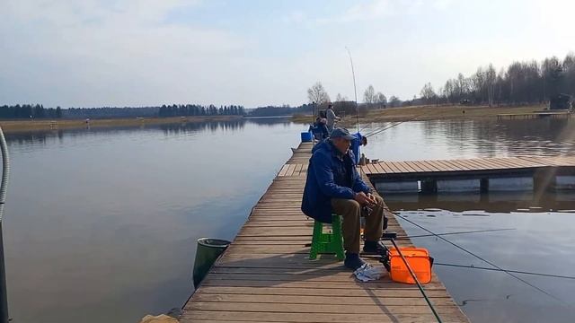 Традиционный утренний обзор сегодняшней рыбалки !!! смотреть онлайн