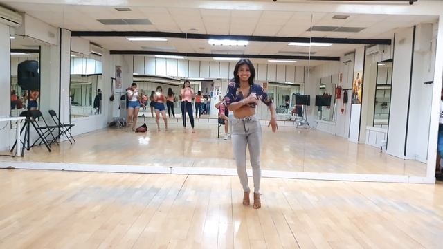 Aventura - Obsesión - Deisy Carrera смотреть онлайн