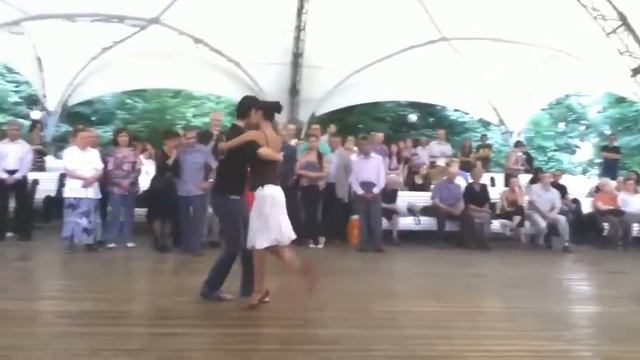 В Екатерининском парке, Аргентинское Танго!!! смотреть онлайн
