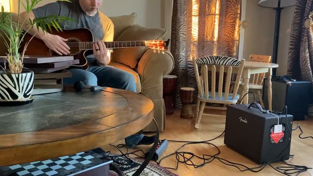 Fender Acoustic Junior Looper смотреть онлайн