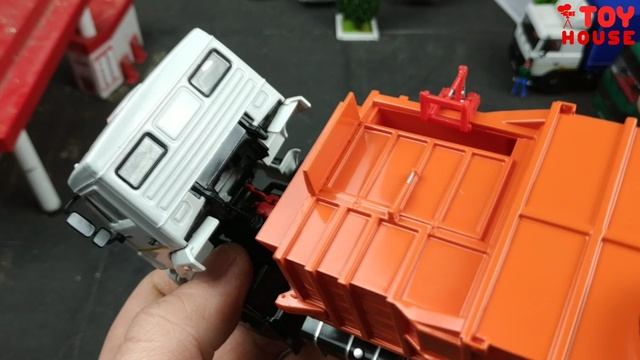 Про машинки модельки, грузовик Камаз мусоровоз, масштаб 43.