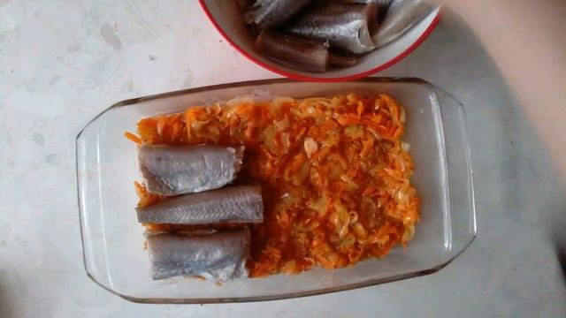 Рыба ПУТАССУ,запечённая в сметане. Вкуснятина! смотреть онлайн