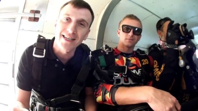 Скайдайвинг Дубай . Skydive Dubai . Мой прыжок с 4000 м. смотреть онлайн