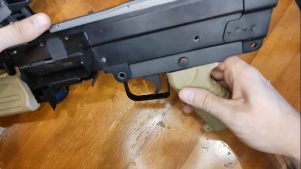 Внутренний обзор косяком  M249 Para от  Classic Army. Такое себе конечно.