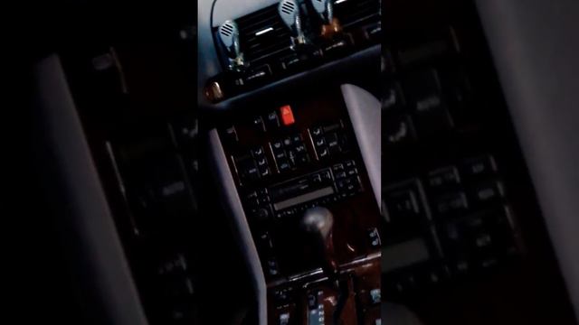 Его величество Кабан W140 S600 Mercedes легенда таких автомобилей уже никогда никто не будет делать смотреть онлайн