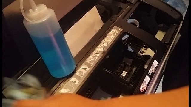 How to unclog/clean your print head on an Epson 1400 Printer Part 1 смотреть онлайн