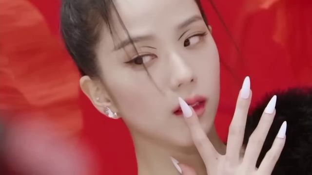 JISOO - 'All Eyes on Me' M/V смотреть онлайн