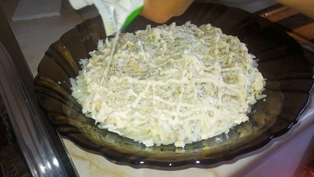 Очень вкусный Слоёный САЛАТ "НЕЖЕНКА" смотреть онлайн