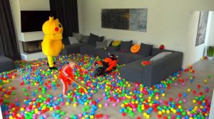 Квадрик - Вездеход.Tisha ride on children's QuadBike and stuck in the ground