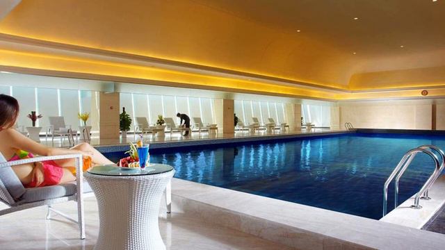 Jurong Yukun New Century Hotel Jiangsu - Jurong - China смотреть онлайн