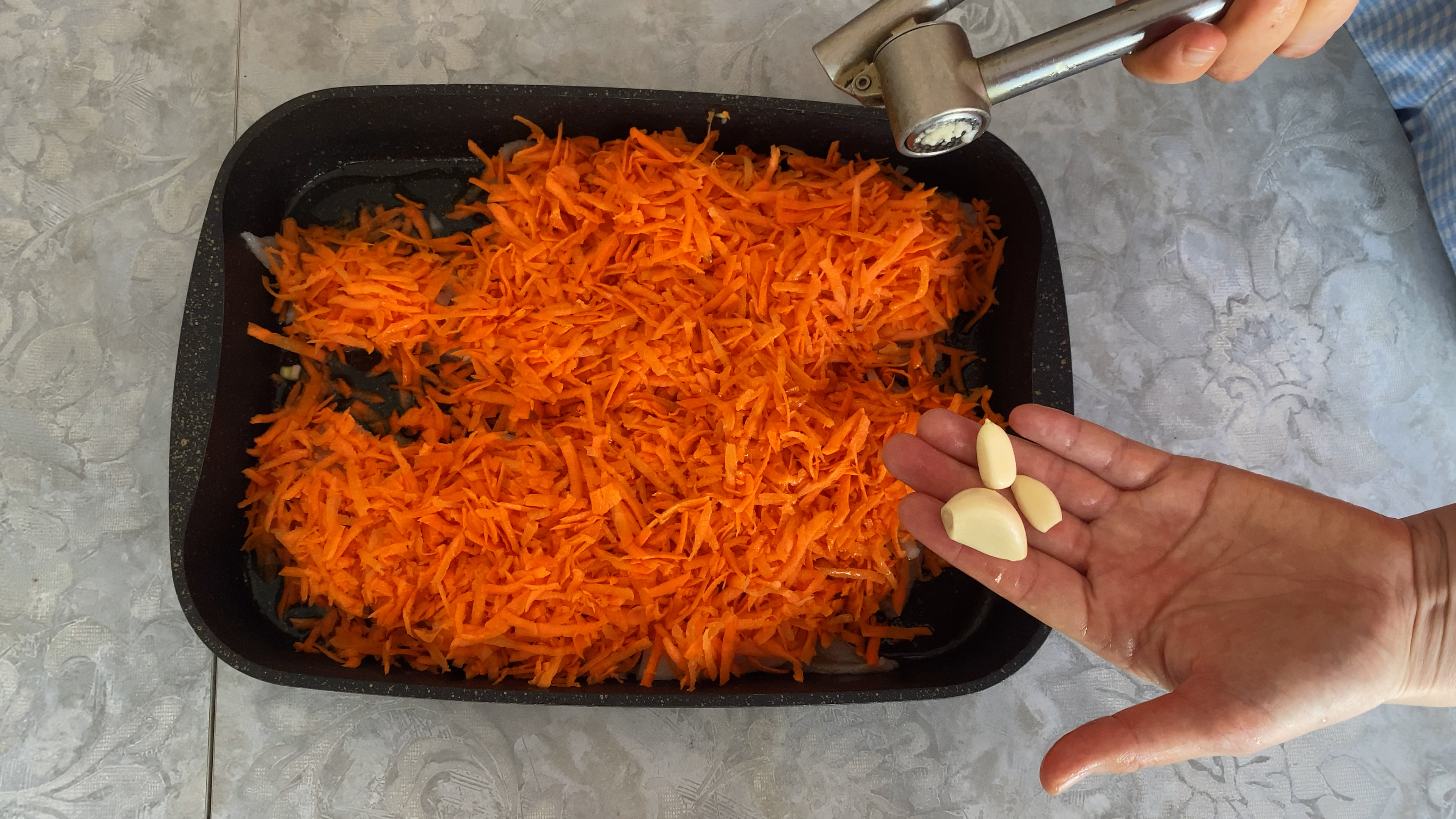 Минтай под шубкой. Низкокалорийный и сытный ужин!