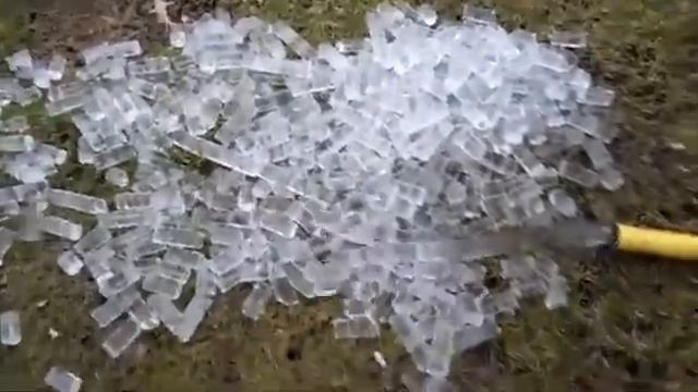 из шланга течёт лёд смотреть онлайн