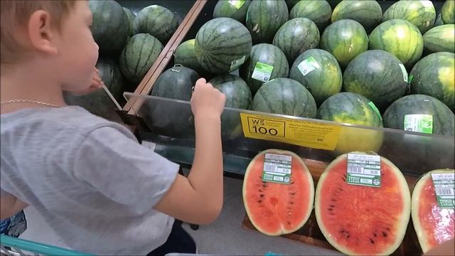 БОЛЬШОЙ ТЕСКО ЛОТУС В РАЙОНГЕ