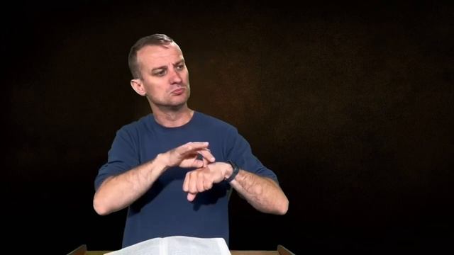 Они от мира, поэтому и говорят по-мирски, и мир слушает их. 1-Иоанна 4:5, РЖЯ #deaf #ржя #bible