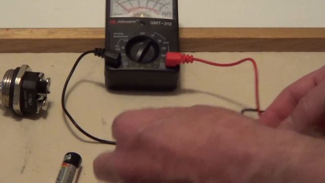 How to Read a Multimeter - How to Use an Analog Multimeter смотреть онлайн