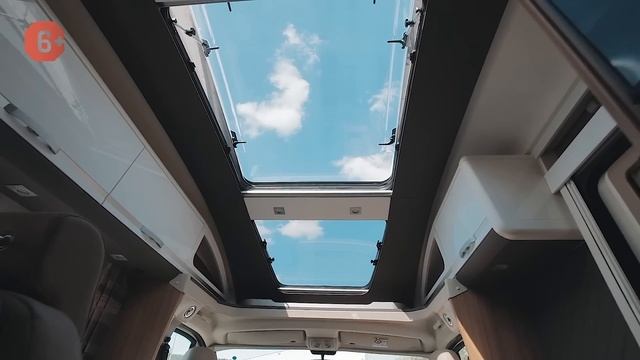 Автодом для суровой зимы: панорамная крыша и теплый пол. Автокемпер Adria Coral 670 SLT смотреть онлайн