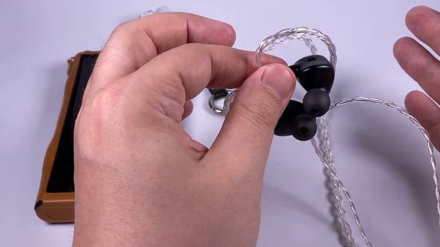 FiiO FH5s Hybrid Earphones Review