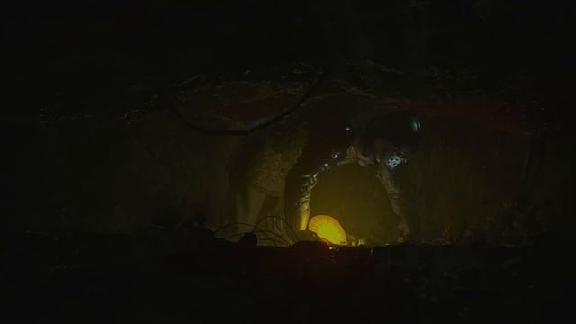 Horror Game Where You Must Crawl Through A Tight Cave Full Of Creatures & Traps - Fear Underground смотреть онлайн