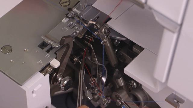 BERNETTE B42 + B44 + B48 - Заправка нити #2